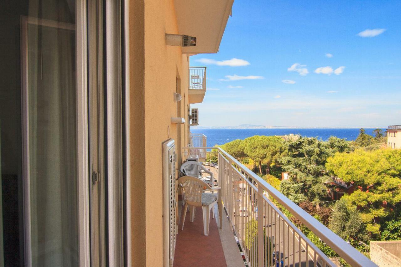 Cafiero Flat Apartment Sorrento Bagian luar foto